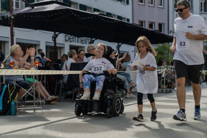 Christian Hunziker, Stv. Direktor SOHK mit Töchtern Lina und Salome